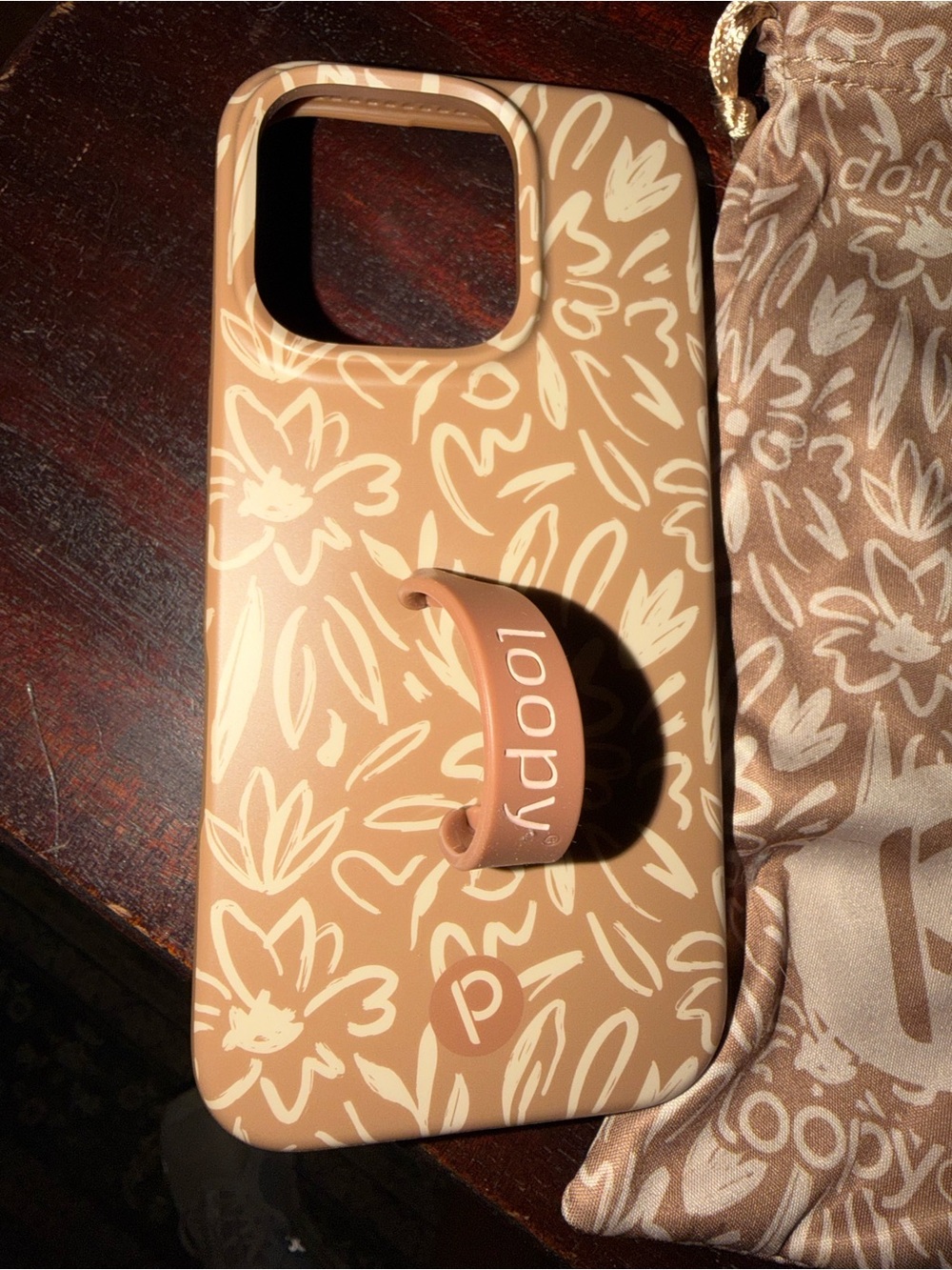 Loopy Case Tan Floral Phone Case with Matching Grip